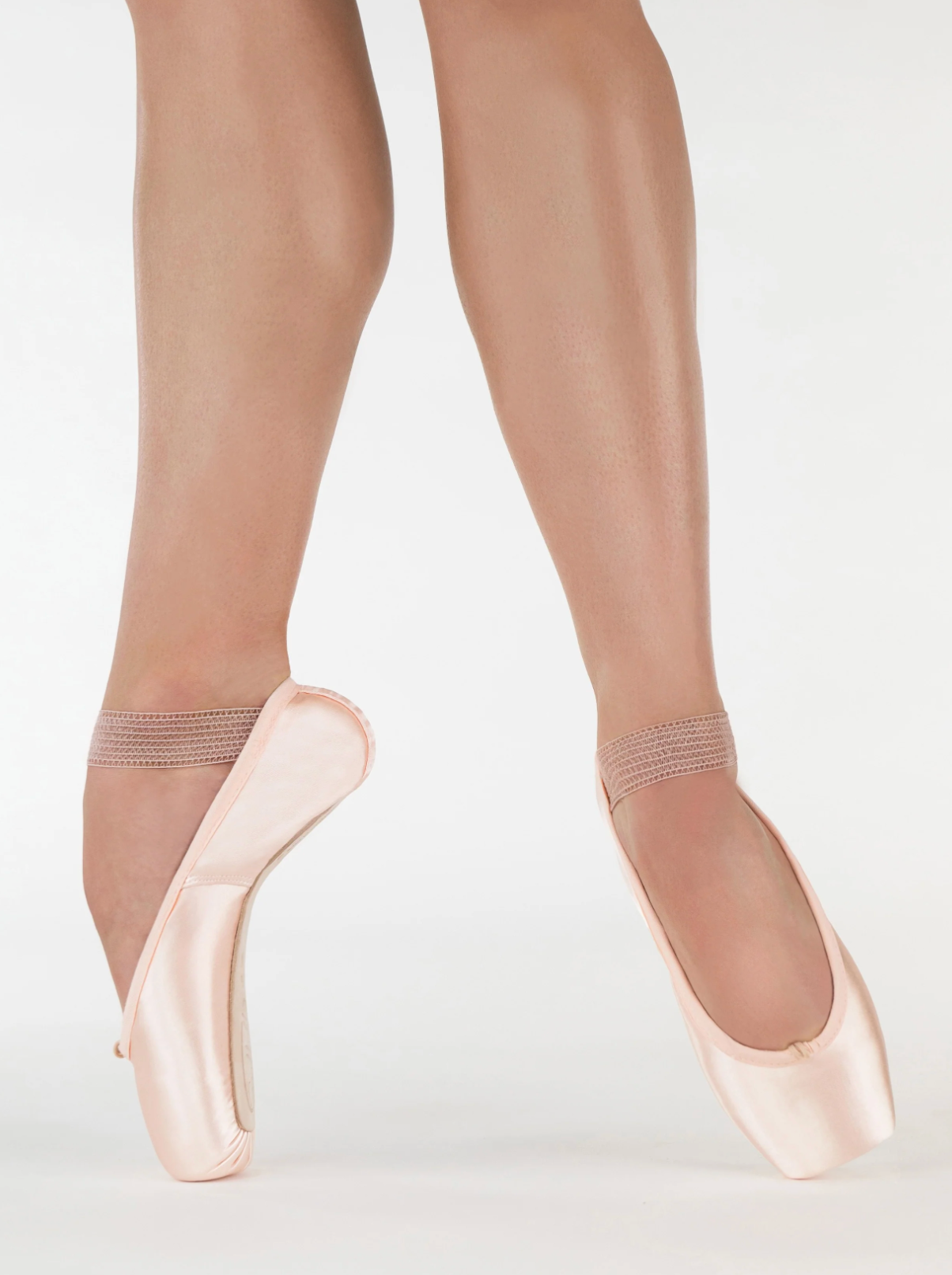 Silhouette Pointe Shoes