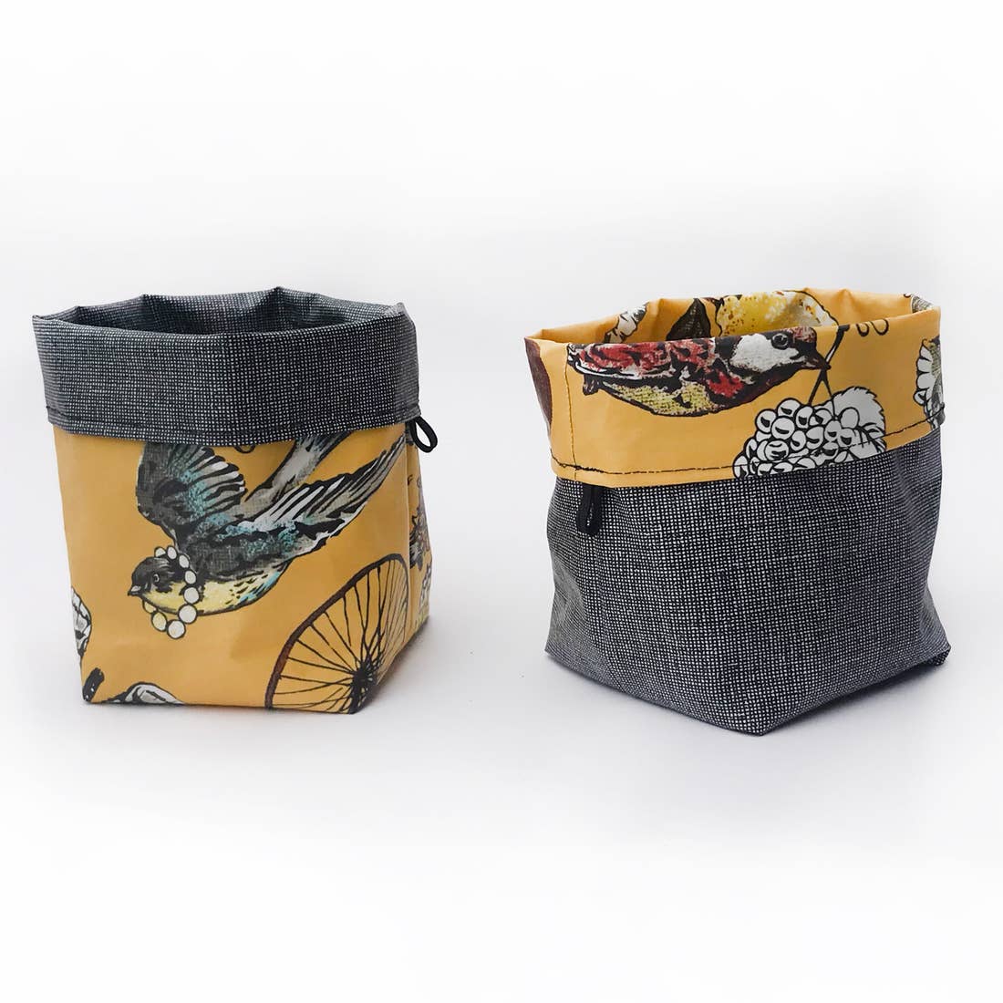 Reversible Spill-Proof Small Tub