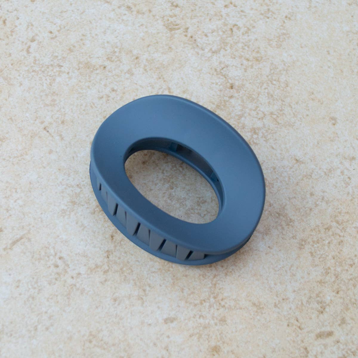 Ellipse Claw Hair Clip