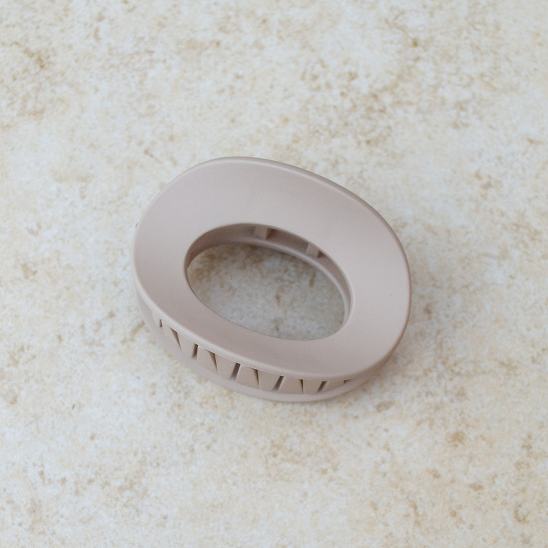Ellipse Claw Hair Clip