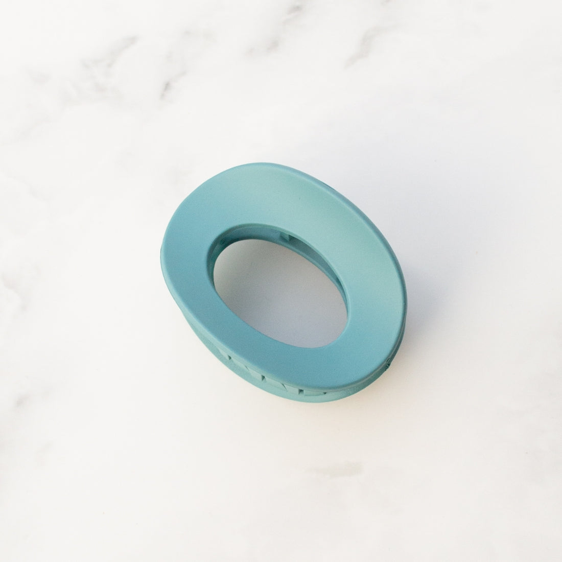 Ellipse Claw Hair Clip