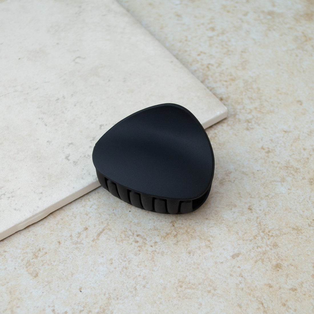 Treasure Claw Hair Clips - Assorted Colors