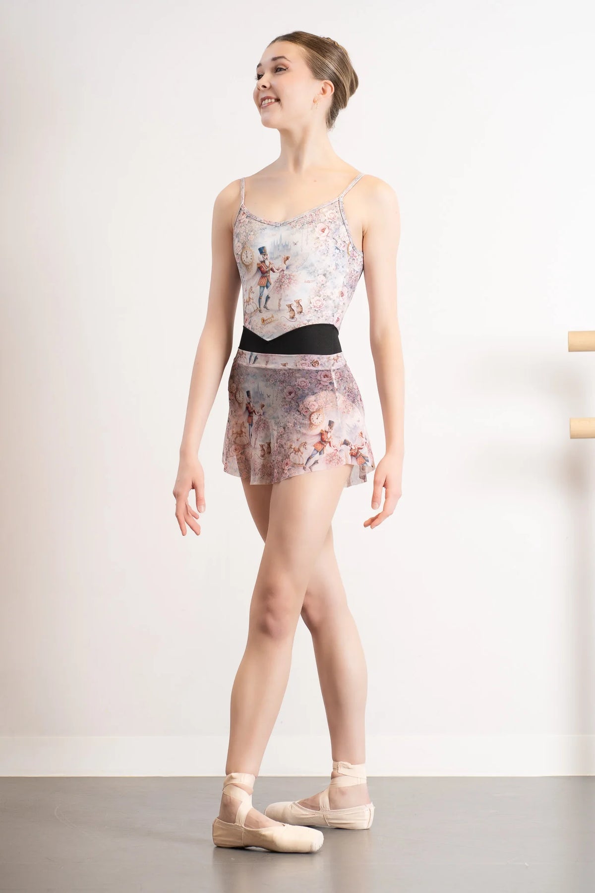 Nutcracker Print Mesh Skirt - 26